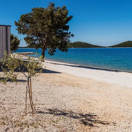 Buqez Drage, 50 Holiday home *